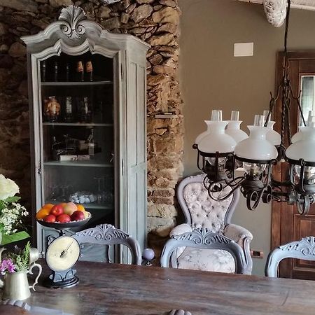 Agriturismo Gocce Di Luna Челе Лигуре Екстериор снимка