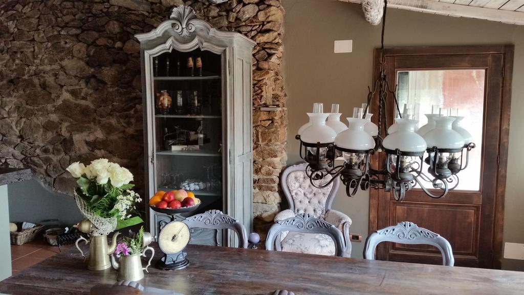Agriturismo Gocce Di Luna Челе Лигуре Екстериор снимка