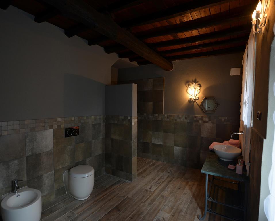 Agriturismo Gocce Di Luna Челе Лигуре Стая снимка