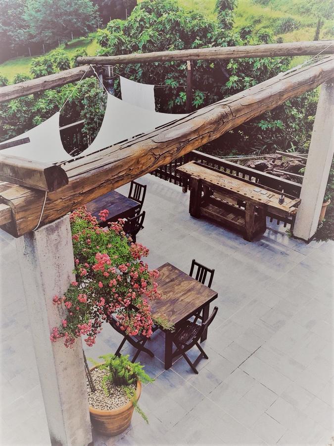 Agriturismo Gocce Di Luna Челе Лигуре Екстериор снимка