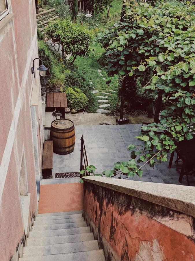 Agriturismo Gocce Di Luna Челе Лигуре Екстериор снимка